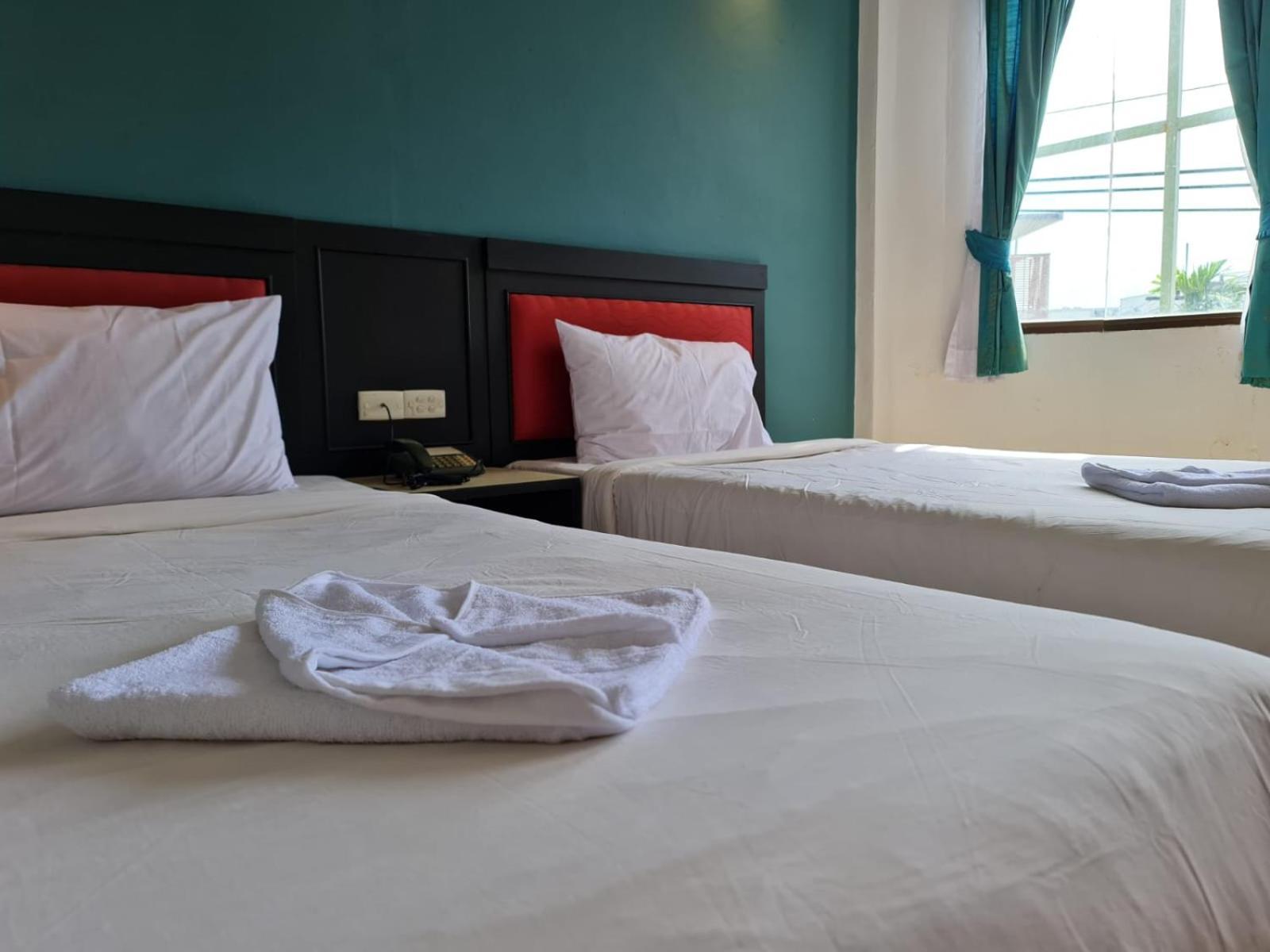 Desa Phuket Hotell Exteriör bild