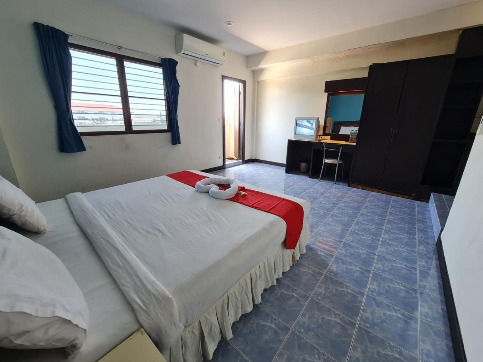 Desa Phuket Hotell Exteriör bild
