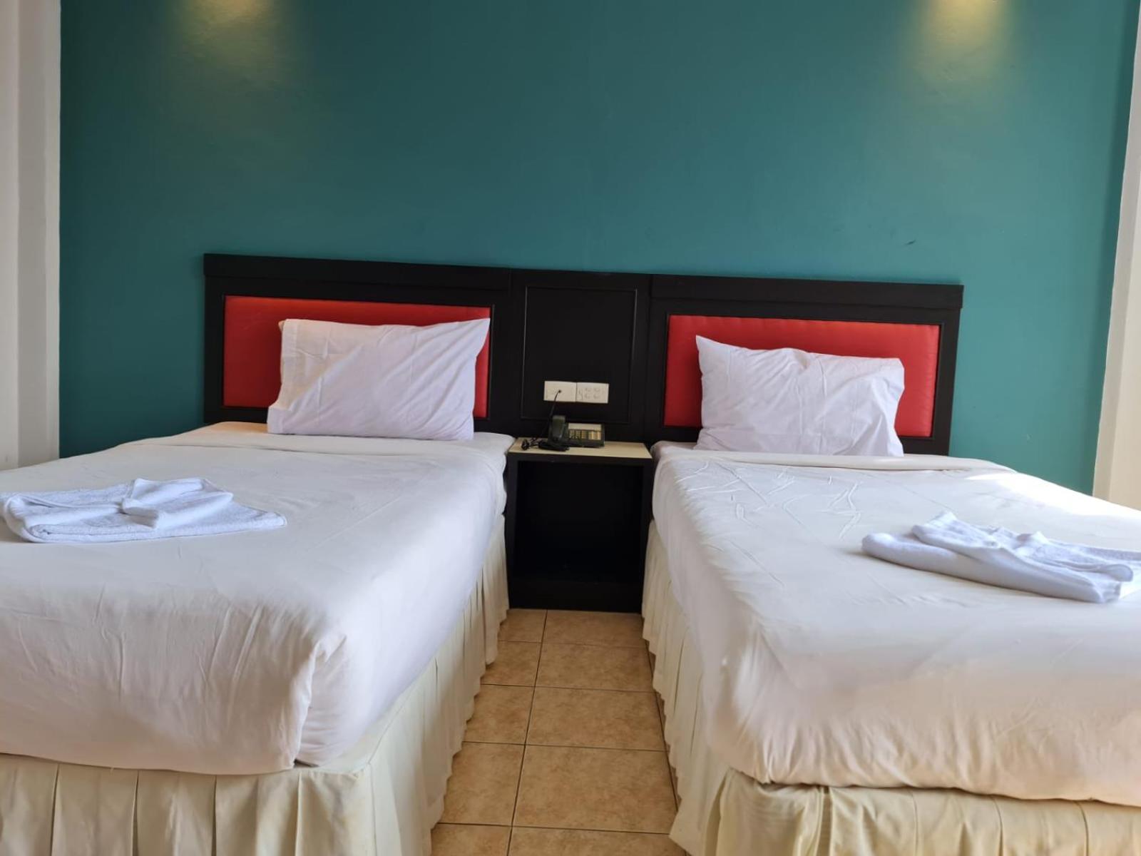 Desa Phuket Hotell Exteriör bild
