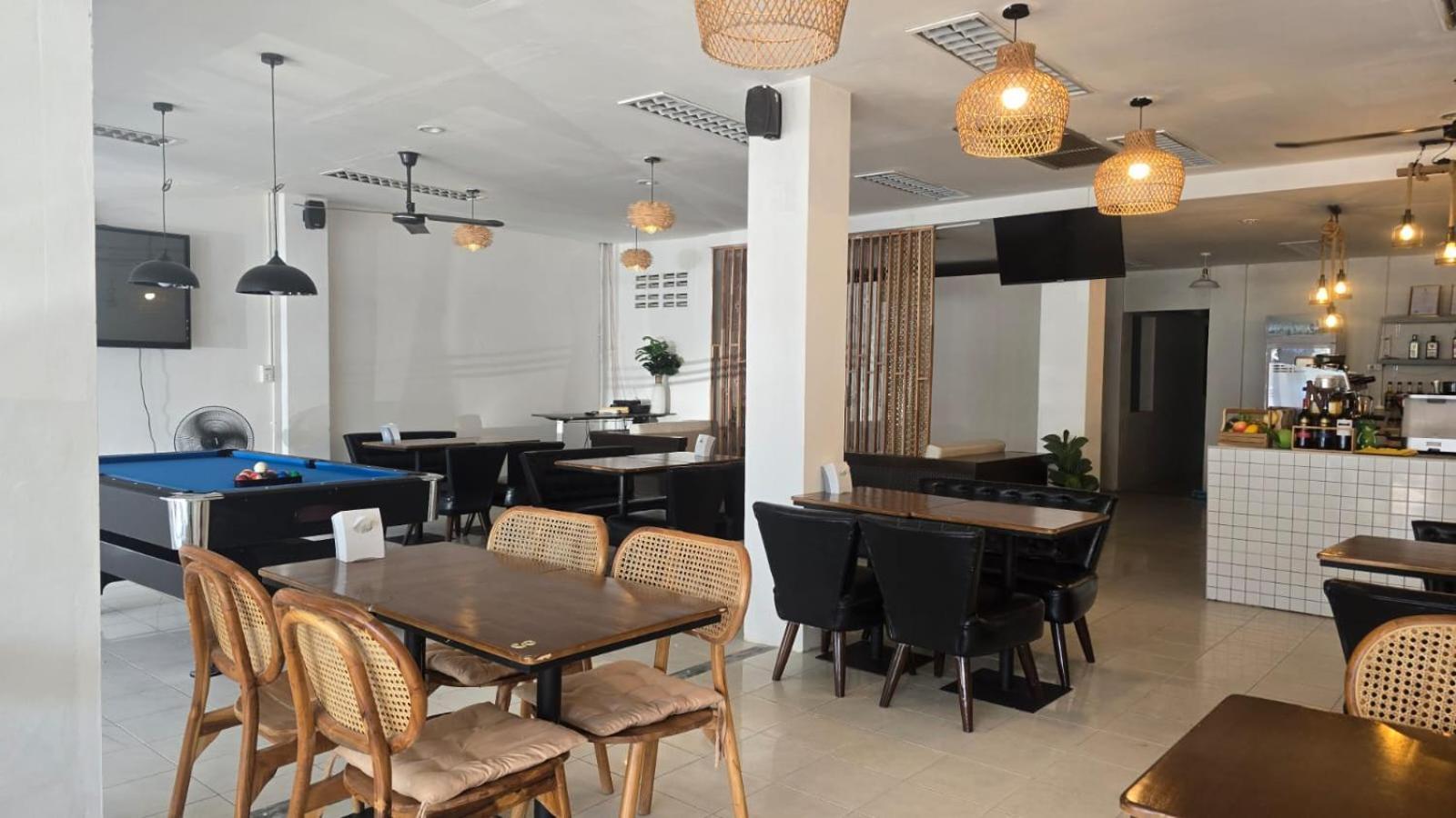 Desa Phuket Hotell Exteriör bild